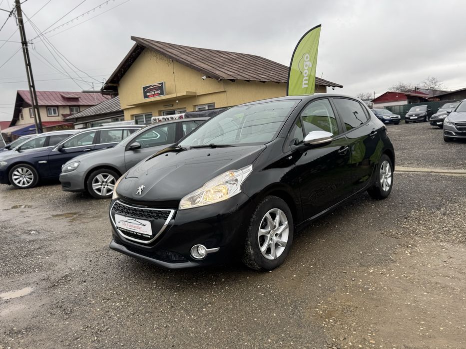 Peugeot 208**2014 *navi**clima*senzori**Rate/avans zero**