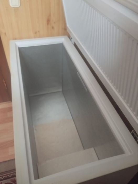 Продам морозильную камеру