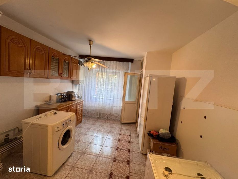 Apartament 2 camere decomandate etajul 1 George Enescu,Liceul de Chimi