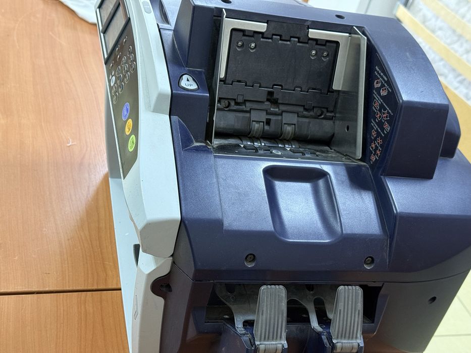 Glory 300 USF сортировщик банкнот