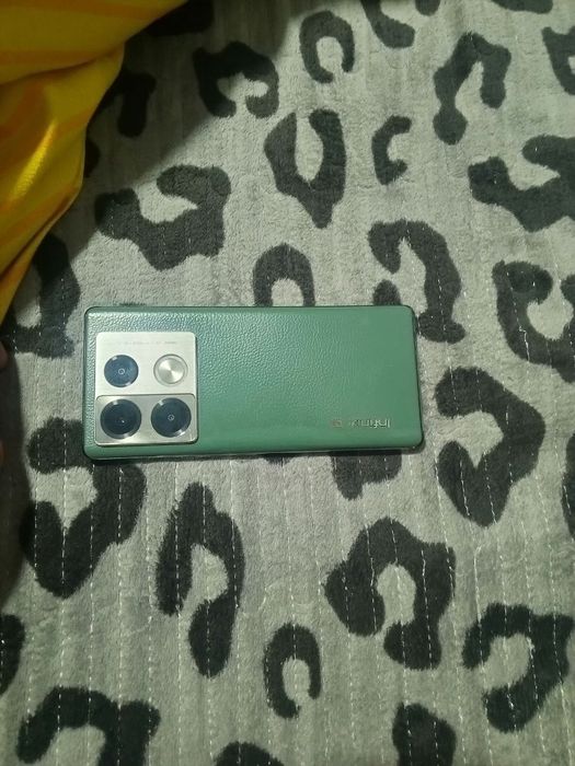 Инфиникс нот 40  про