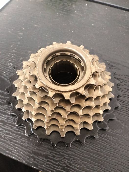 Casetă pinioane Mtb 3×8