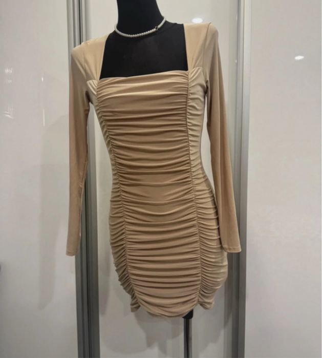 Rochie Femme Luxe marimea M elastica super faina