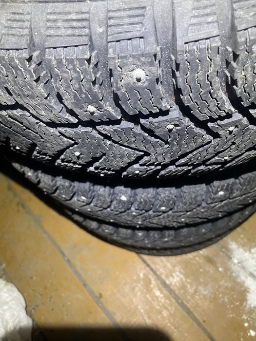 R15 комплект новой резины