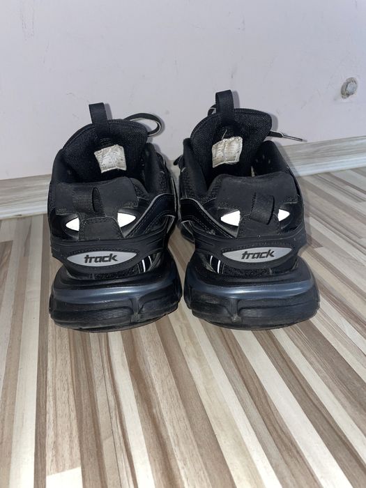 Balenciaga Track