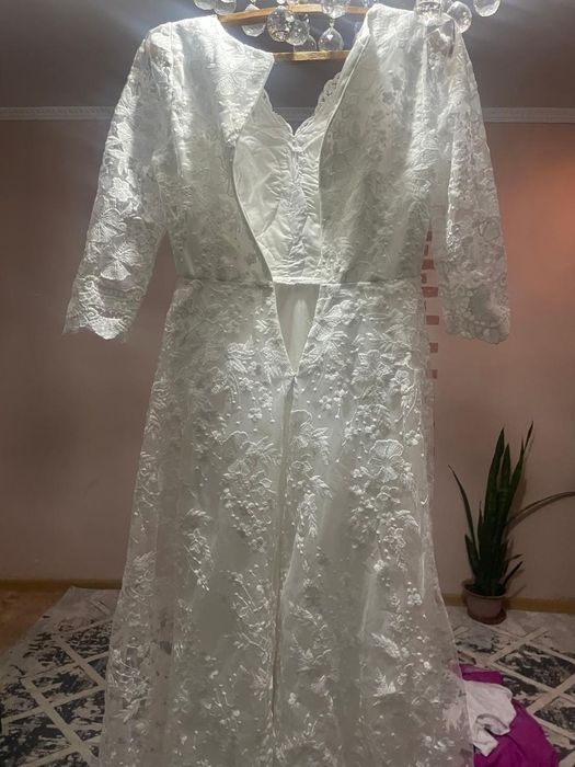 Продам платье  в отличном состоянии