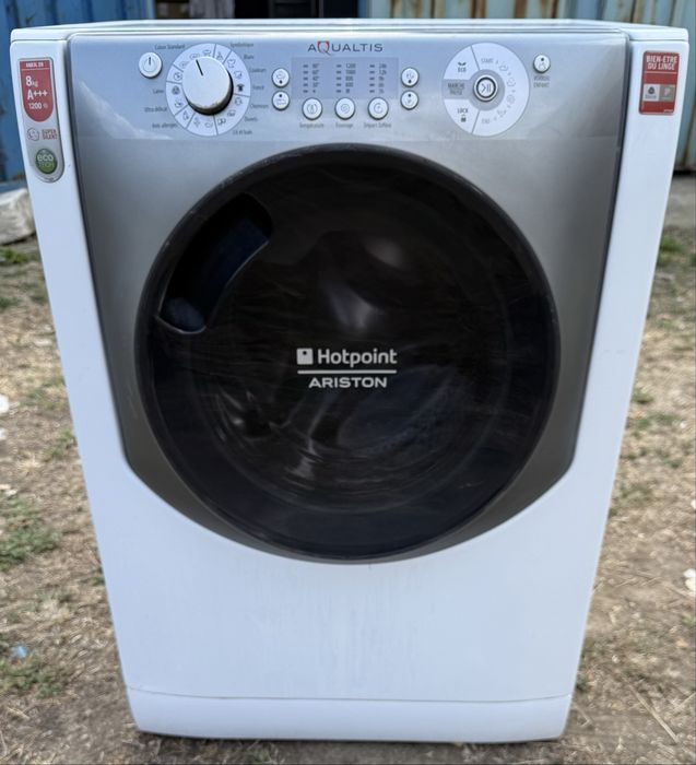 Vând mașină de spălat Hotpoint 8kg