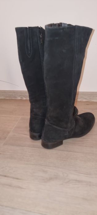 Cizme piele intoarsa