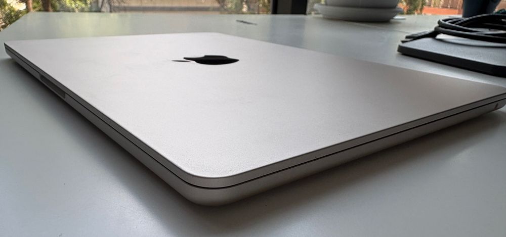 Apple Macbook Air 2022 13' M2 256GB