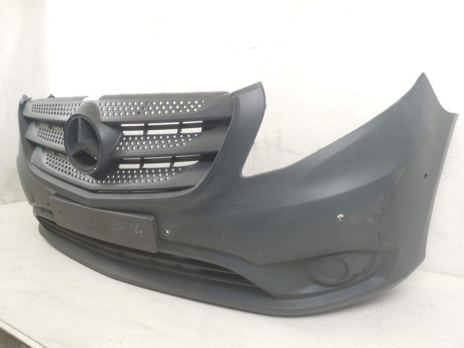 Предна броня Мерцедес-Бенц Вито / Mercedes-Benz Vito W447 с оригинална