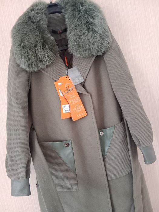 Женский пальто. Бренд Loretta