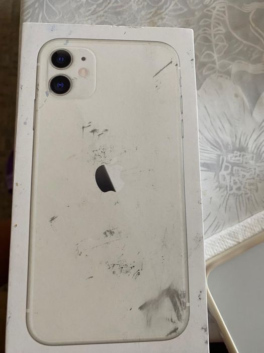 Продам Iphone 11