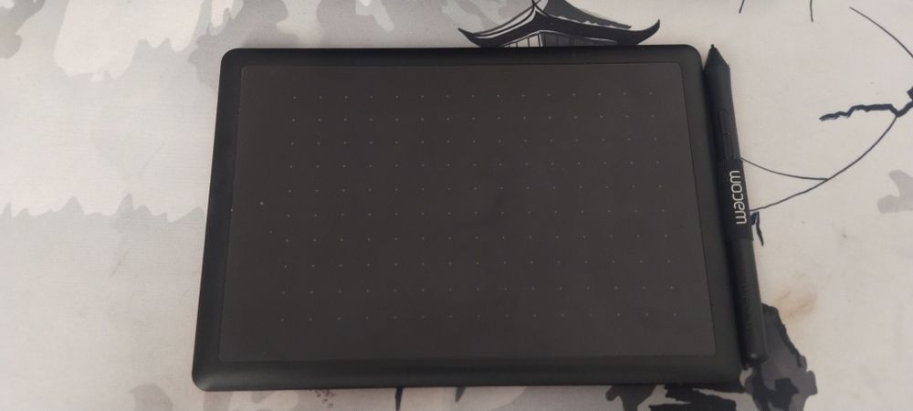 Графический планшет Wacom One Small CTL-472-N