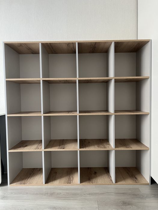 Продам стеллаж для игрушек, книг и тд