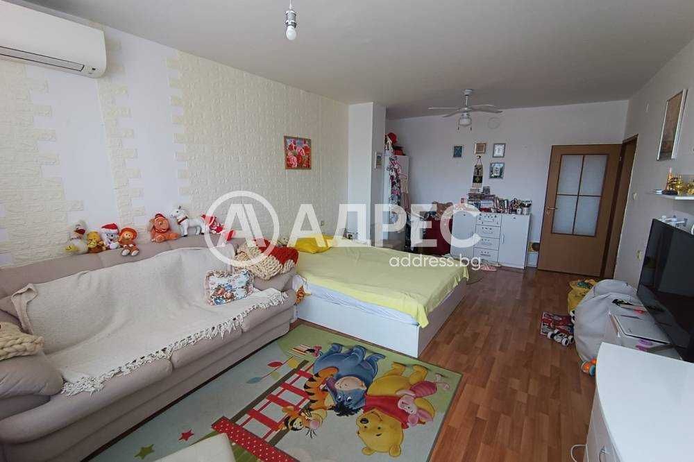 Тристаен тухлен апартамент