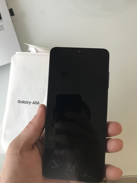 Самсунг А06 4гб/64гб