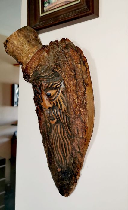 Дървени фигури две глави от дърво масив ръчно изработени резбовани