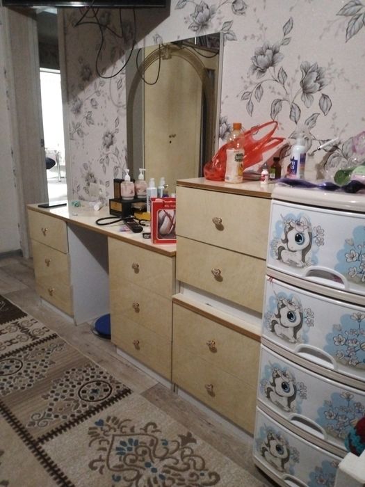 Продам шифонер зеркала