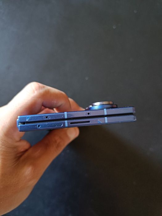 Samsung Galaxy Z Fold7 256 GB – Full Box + Husă + Cablu