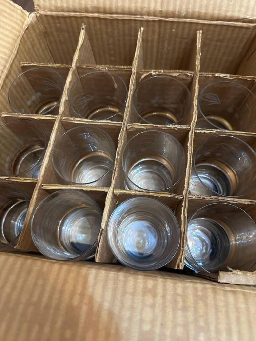 Стаканы 28 шт. Новые. Все за 250 000 сум