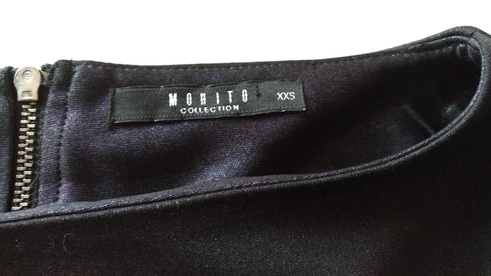 Туника Mohito с дискретна лъскавина