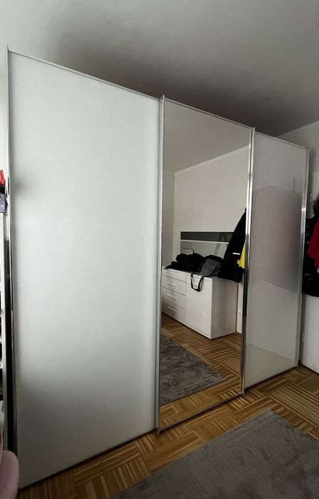 Dressing/Dulap 250/222/65 cm 3 usi culisante sticla alba si oglinda