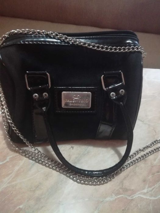 Кокетна дамска чанта