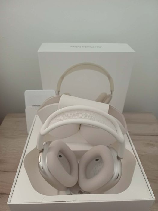 Airpods Max  starlight