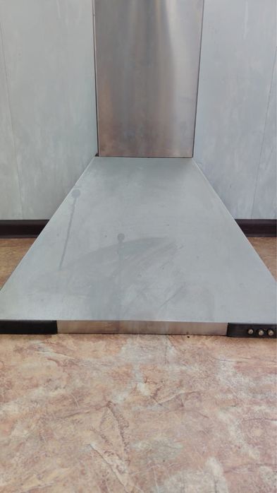 Продам вытяжку на кухню