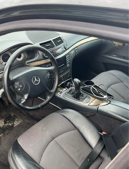 Mercedes E Class w211