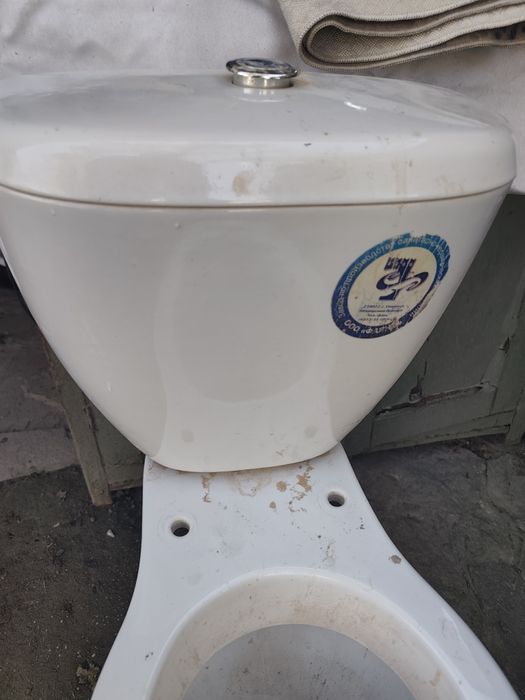 Продам унитаз бу
