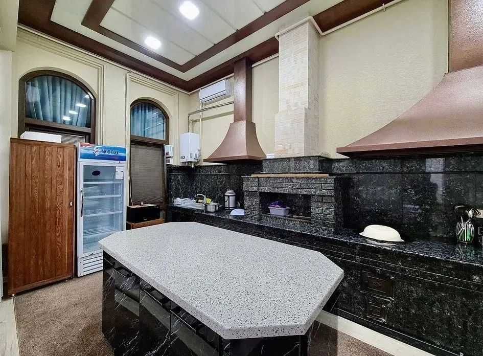 Сдаётся Новый Евродом 7-соток в Центре Яккасарайский район