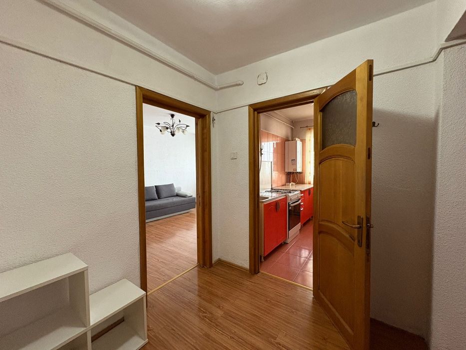 Vând apartament 3 camere(78mp), Bulevardul Unirii, Micro 6, Targoviste