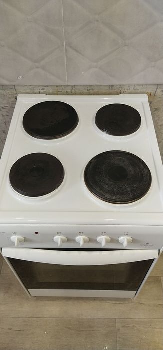 Продам электроплиту Дарина
