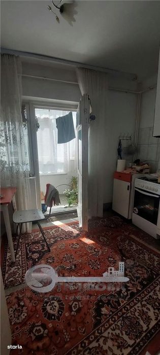 Zimbru 2 Camere Decomandat Bloc 1988 Etaj 3 Din 8
