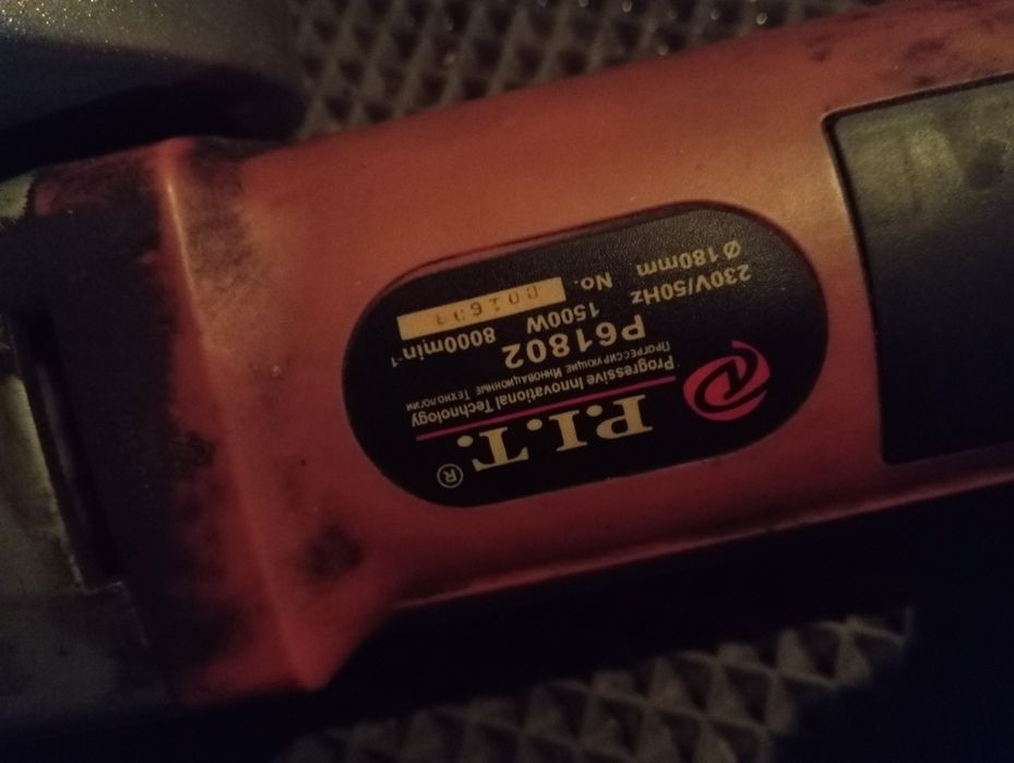 Продам болгарку Пит