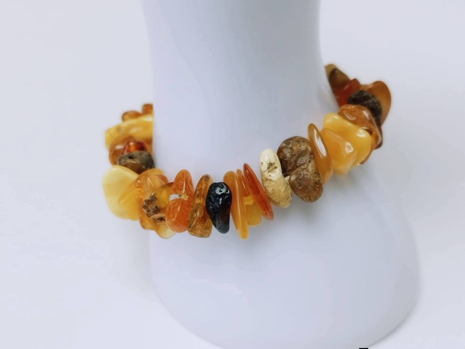 Veche brățară din chihlimbar natural baltic, cognac, butterscoth, brun