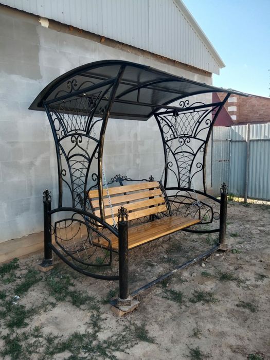 Продам качели садовые.