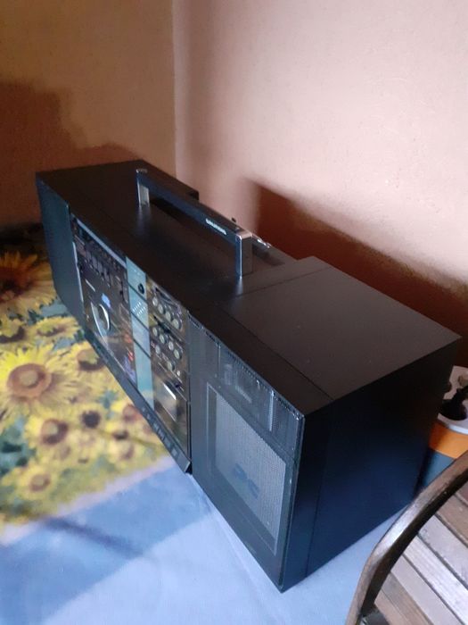 Grundig  party center 3100