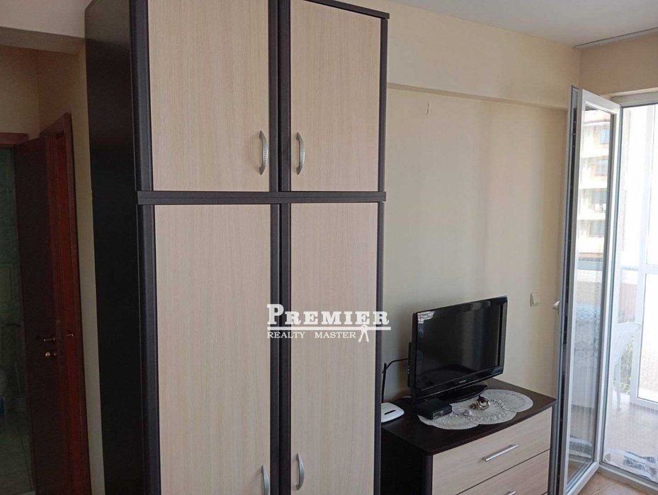 Продава се Двустаен апартамент в к.к. Слънчев бряг - 42 кв.м за 1381 €/кв.м - Снимка #3