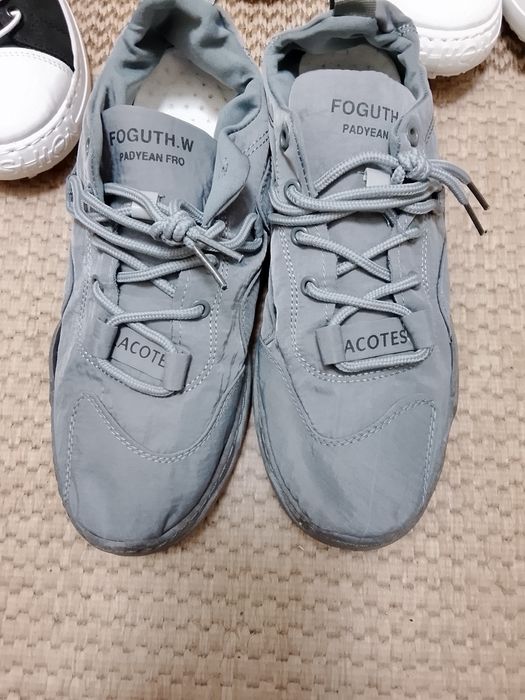 Продам срочно кросовки