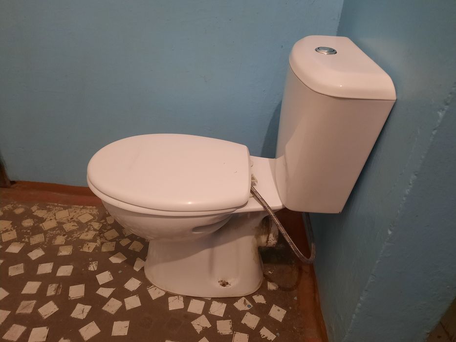 Продаётся бу унитаз