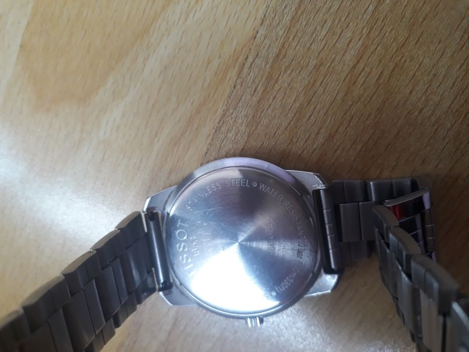 Мъжки часовник Tissot и Rado