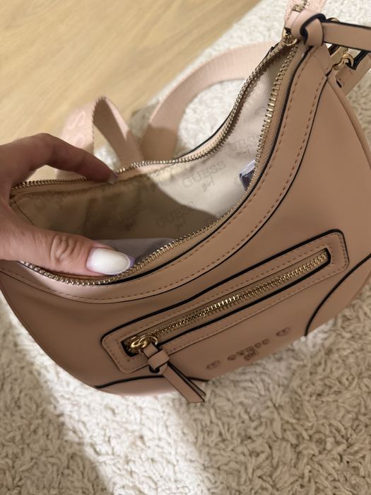 Оригинална чанта Guess