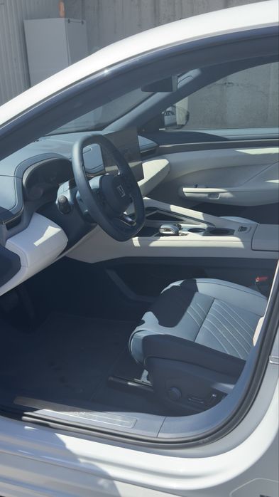 Срочно Цена снижена!!! Zeekr 001 YOU Z-sport AWD 2025 full