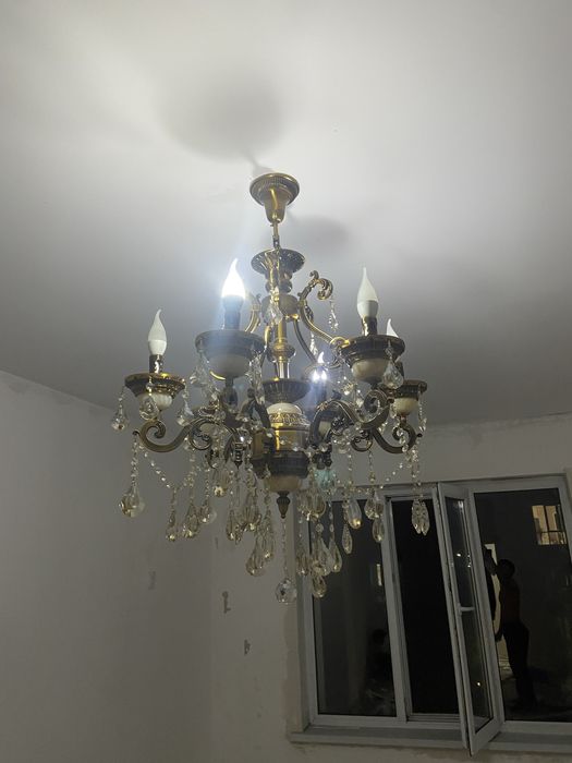 4 люстра в хорошем состоянии