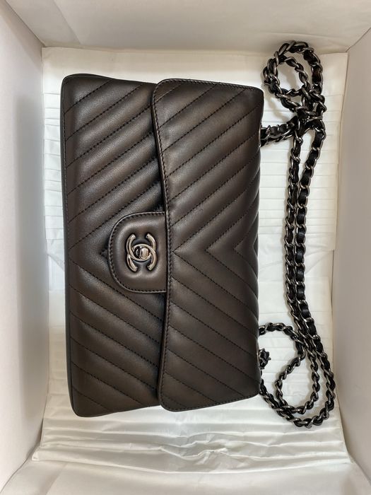 Vând geanta chanel