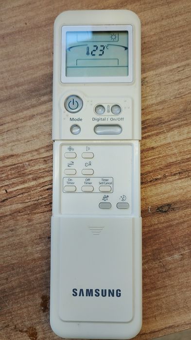 Дистанционно за климатик