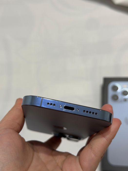 Продам айфон 13 про