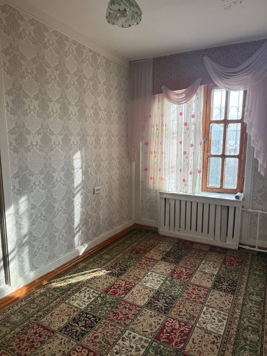 Chilonzor 25 kvartira 2 xona sheriklikka